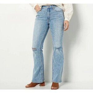 Candace Cameron Bure Petite Pacific Denim Flare Jeans Malibu Lt Wash Petite 0
